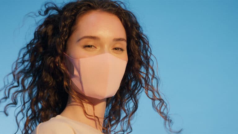 Girl wearing a face mask